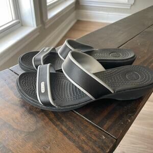 Crocs Madeira Wedge Sandals Size 8 Womens Black Casual Slip On